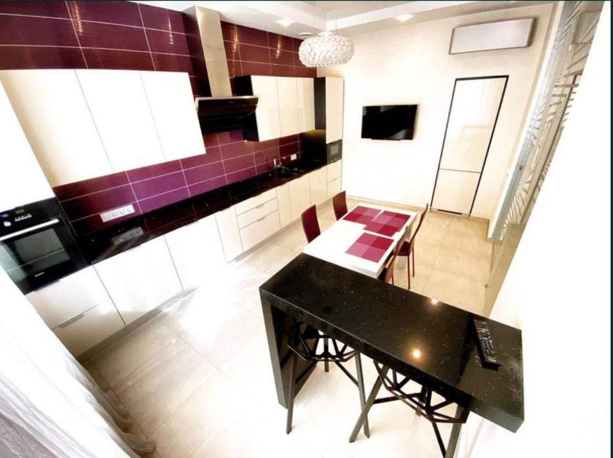 2-Bedroom Most City Center Area Apartment Dnipro Exterior photo