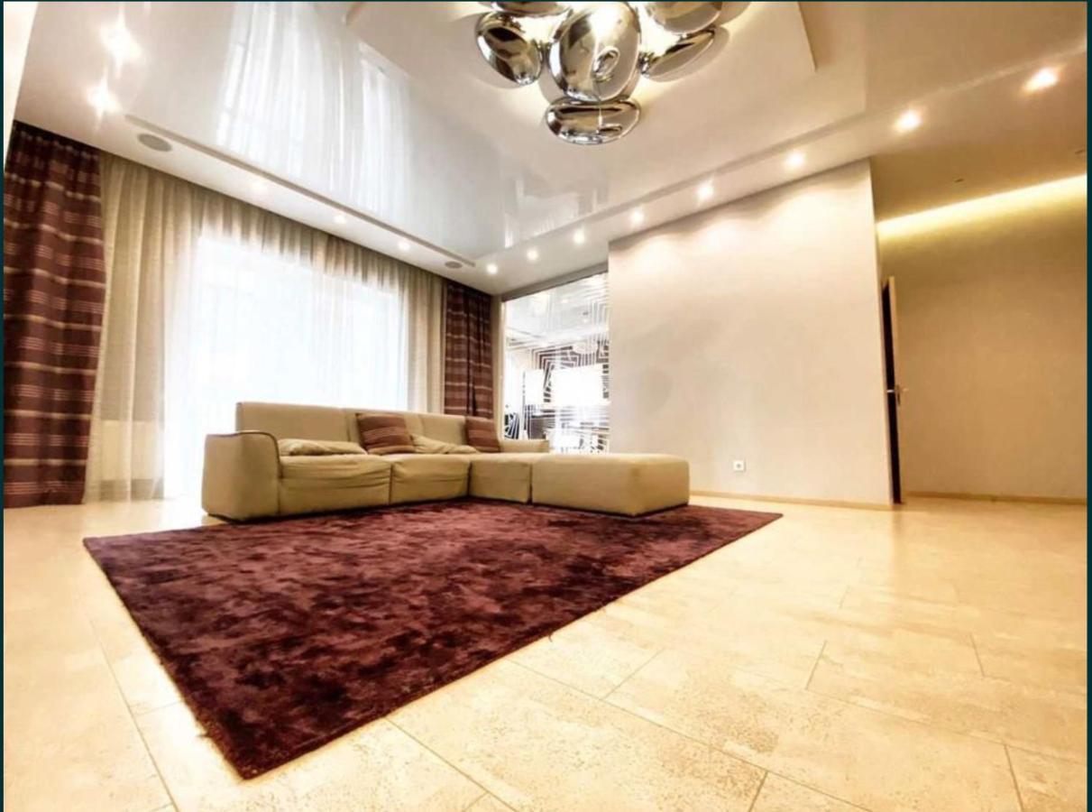 2-Bedroom Most City Center Area Apartment Dnipro Exterior photo