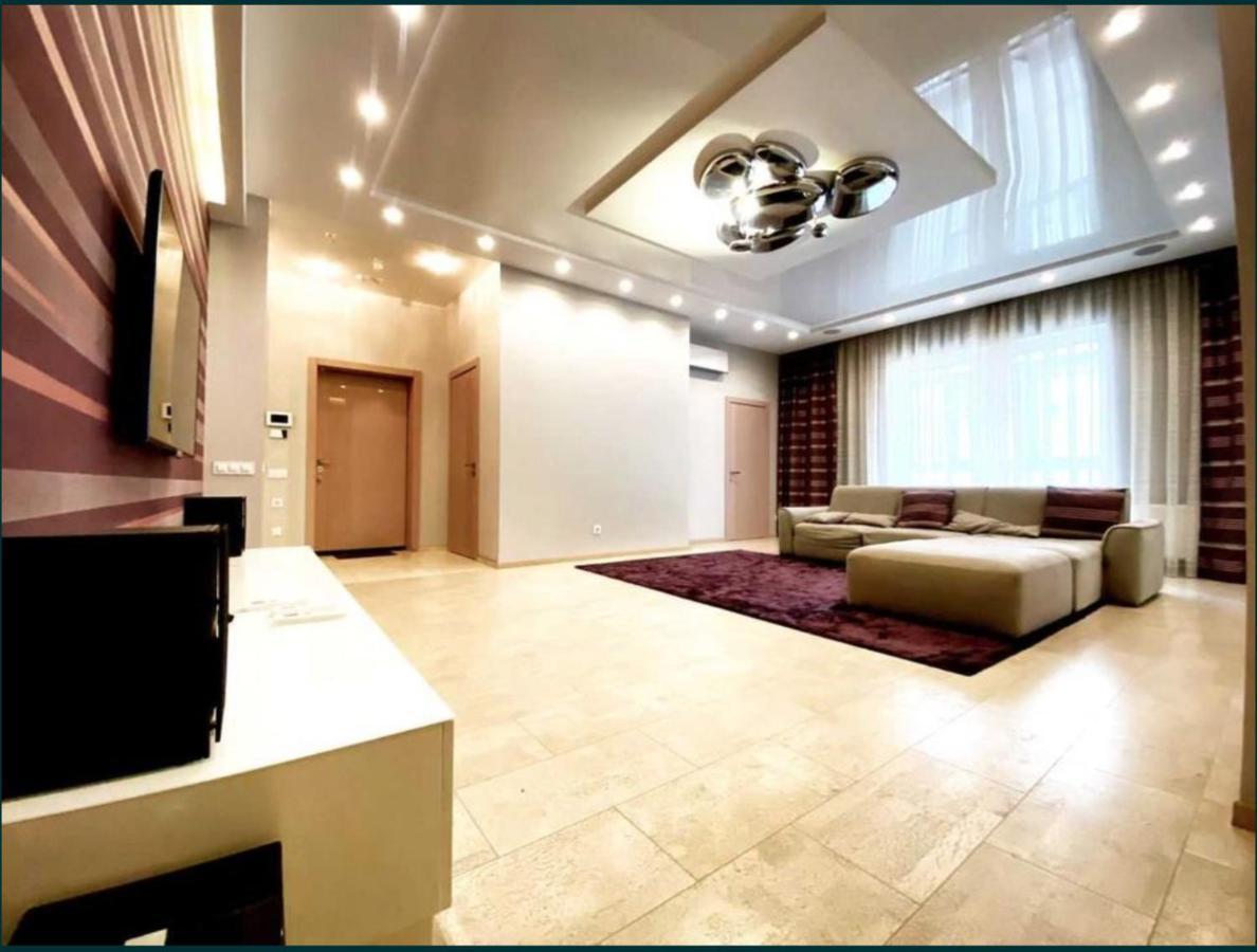 2-Bedroom Most City Center Area Apartment Dnipro Exterior photo