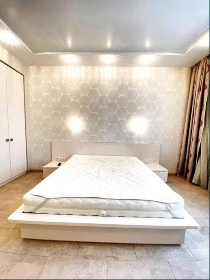 2-Bedroom Most City Center Area Apartment Dnipro Exterior photo