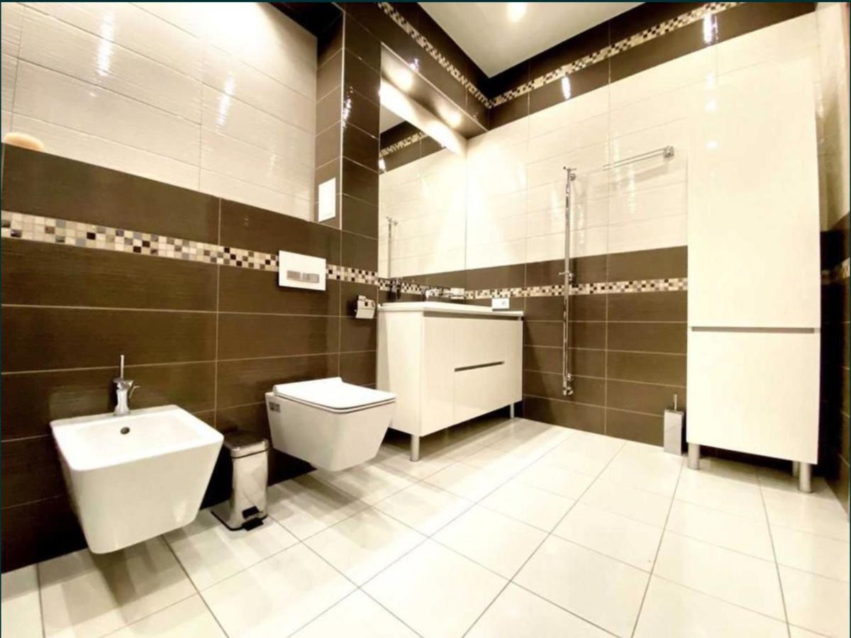 2-Bedroom Most City Center Area Apartment Dnipro Exterior photo