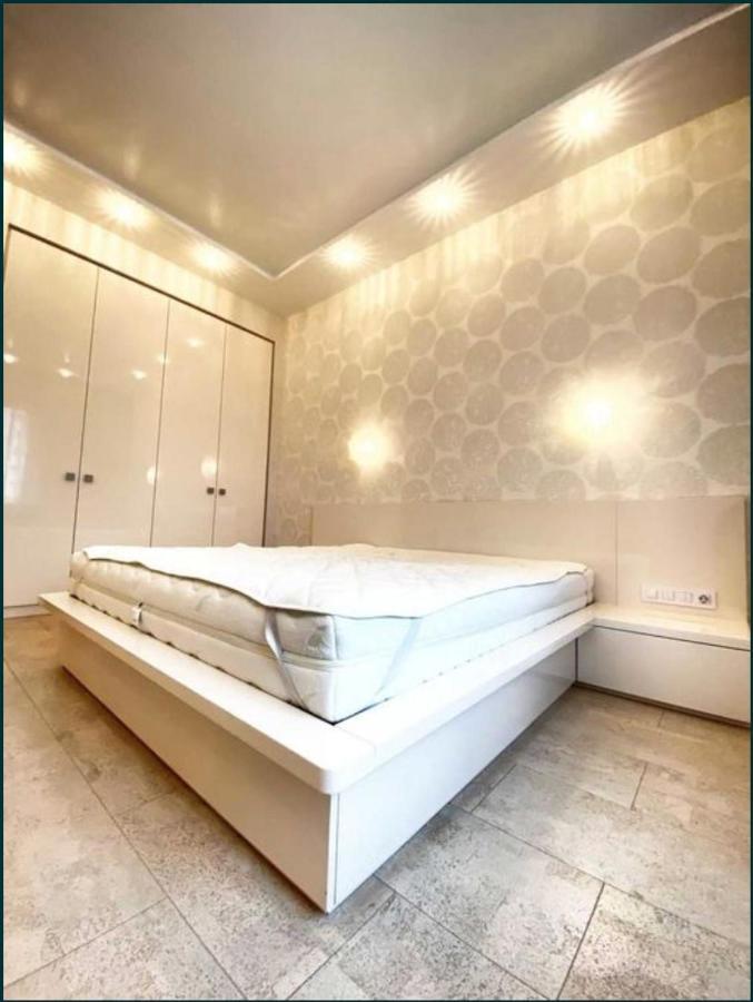 2-Bedroom Most City Center Area Apartment Dnipro Exterior photo